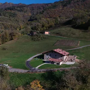 Piane Farm stay